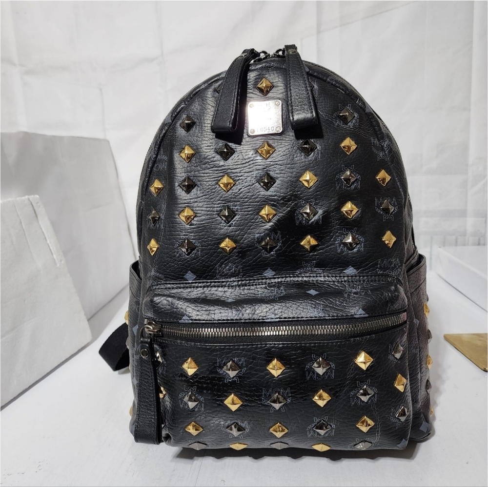MCM Visetos Stark Leather Backpack Gold/Black